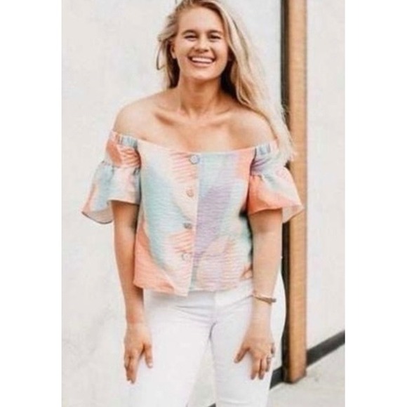 CROSBY by Mollie Burch Tops - NWT Crosby by Mollie Burch Georgie Off Shoulder Ruffle Sleeve Pastel Top Small